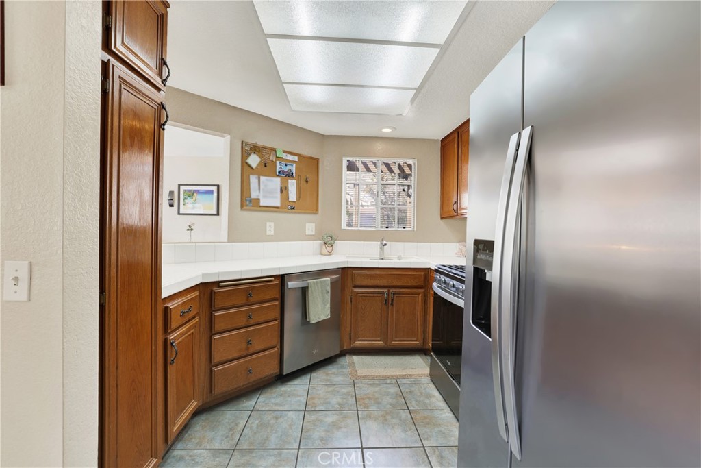 26075 Saratoga Avenue 129 Property Photo 10