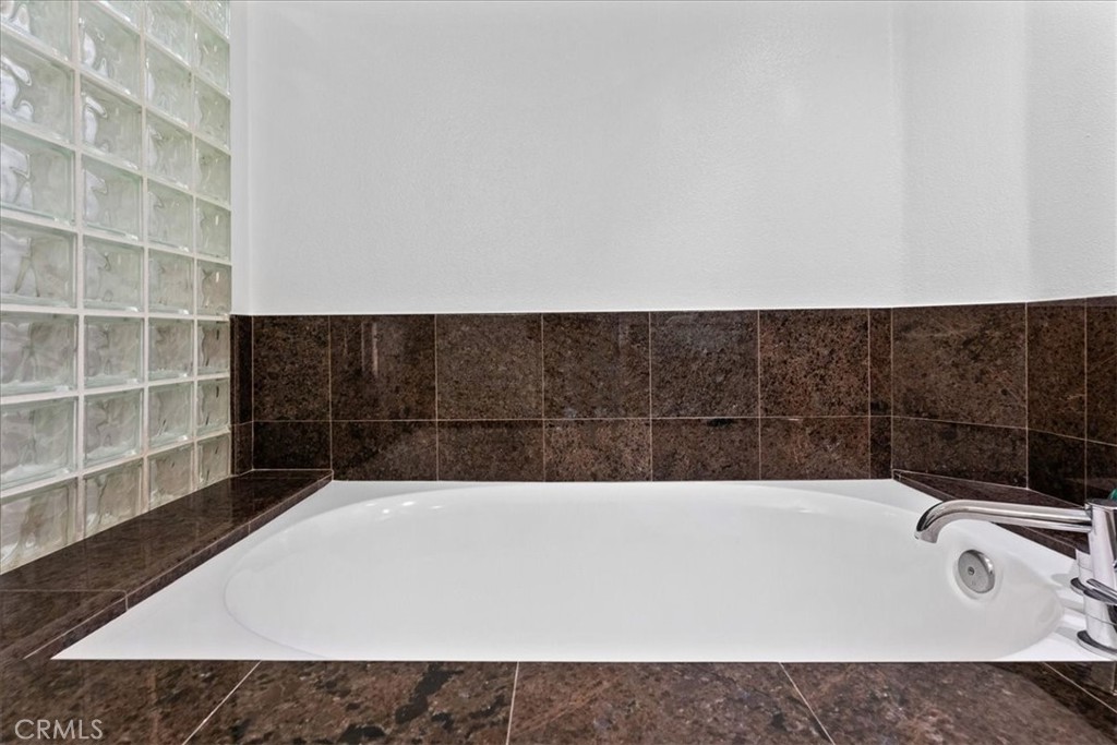 2253 Martin 207 Property Photo 18