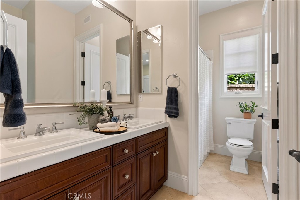17351 Sagatuck Lane Property Photo 8