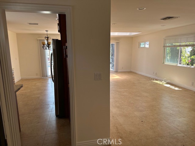 501 1/2 Marguerite Property Photo 2