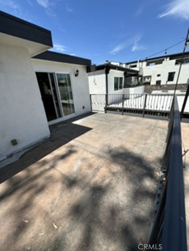 501 1/2 Marguerite Property Photo 9