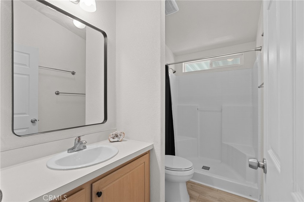 24001 Muirlands 12 Property Photo 19