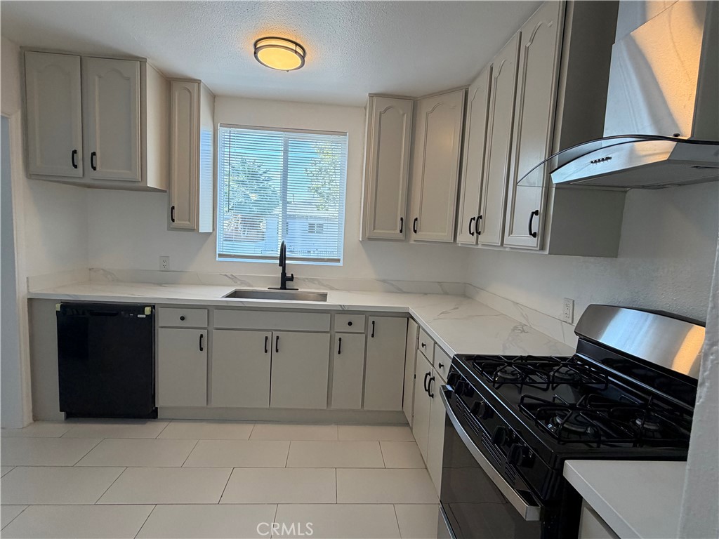 5445 Cartwright Property Photo 8