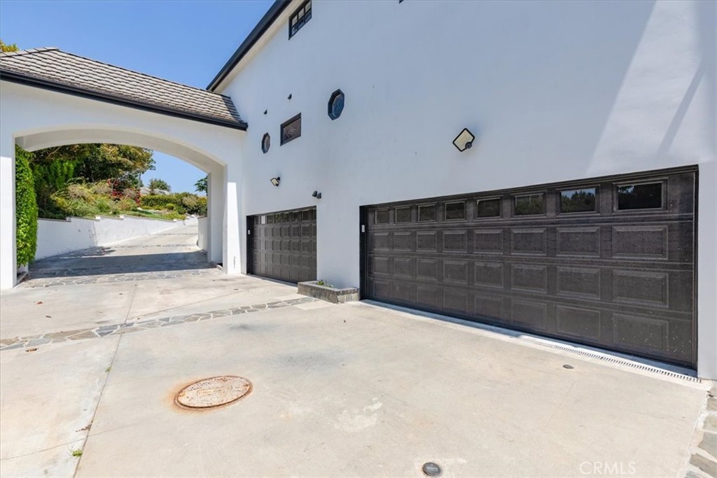195 Flowerfield Lane Property Photo 37