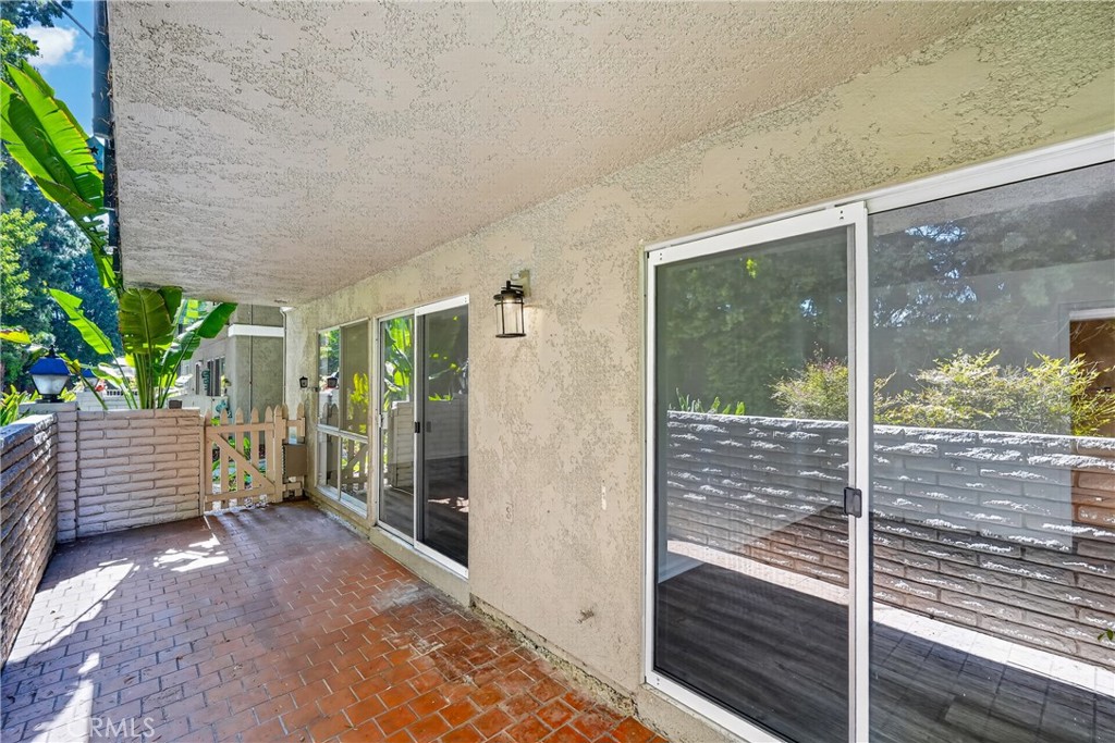 2232 Via Puerta A Property Photo 24
