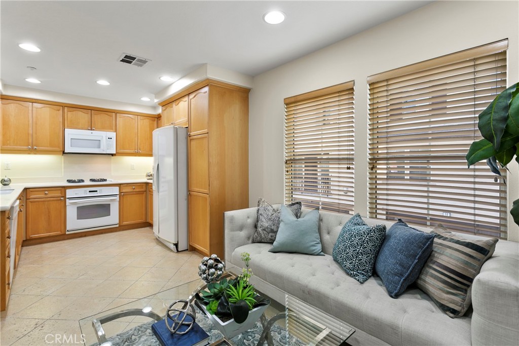 44 Modesto Property Photo 8