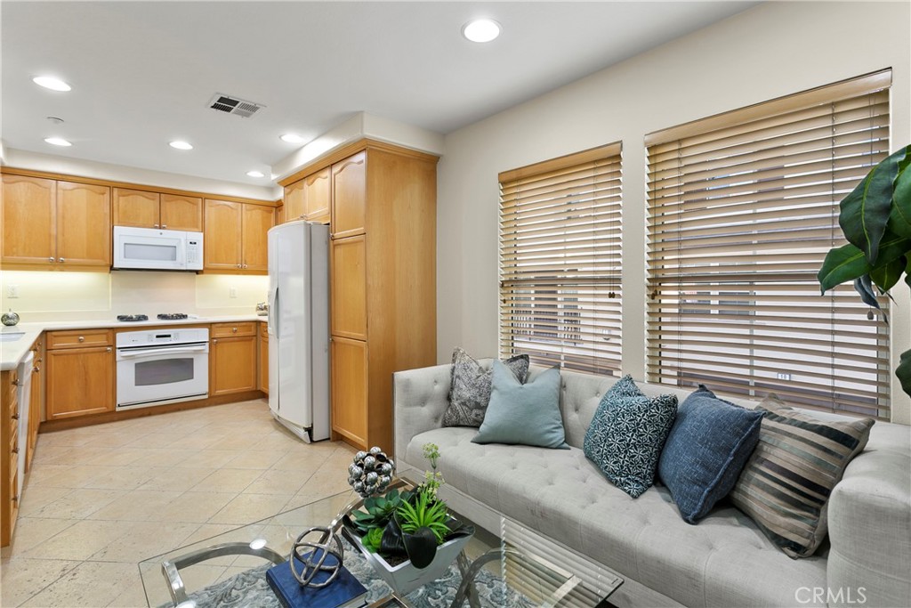44 Modesto Property Photo 8
