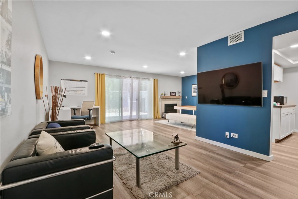 1129 Rosecrans Avenue 28A