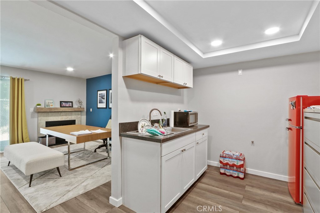 1129 Rosecrans Avenue 28a Property Photo 7
