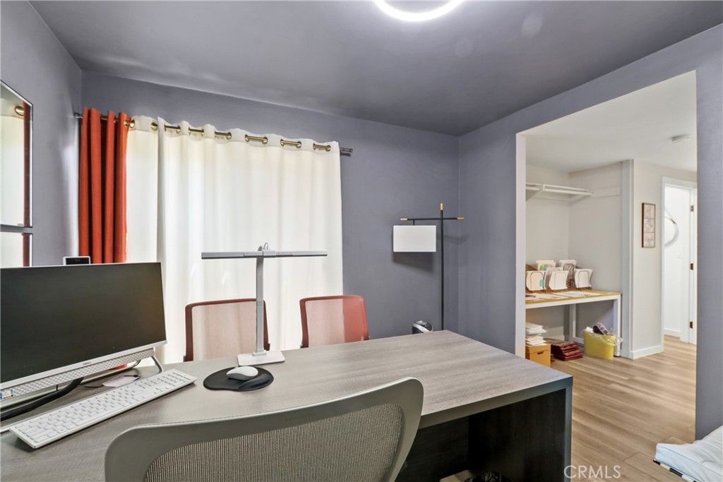 1129 Rosecrans Avenue 28a Property Photo 12