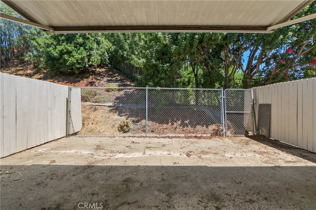 1129 Rosecrans Avenue 28a Property Photo 14