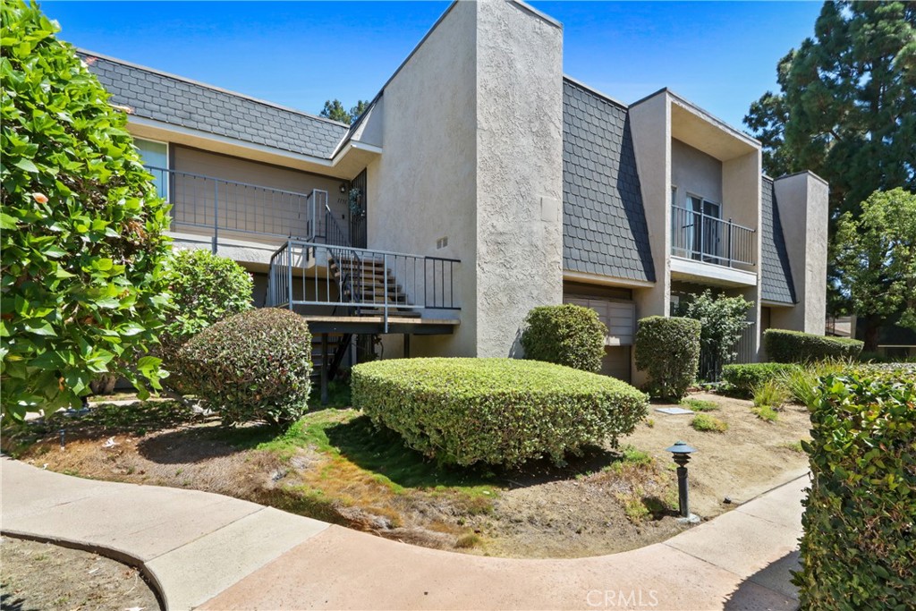 1129 Rosecrans Avenue 28a Property Photo 17