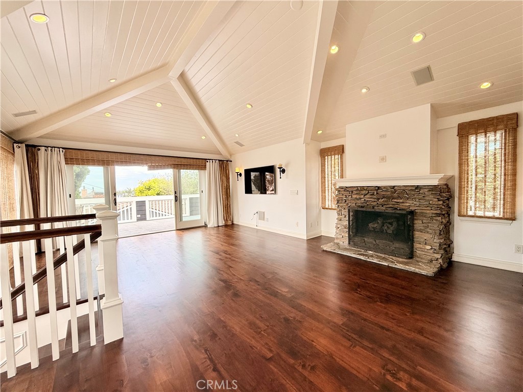 668 Anita Street Property Photo 7