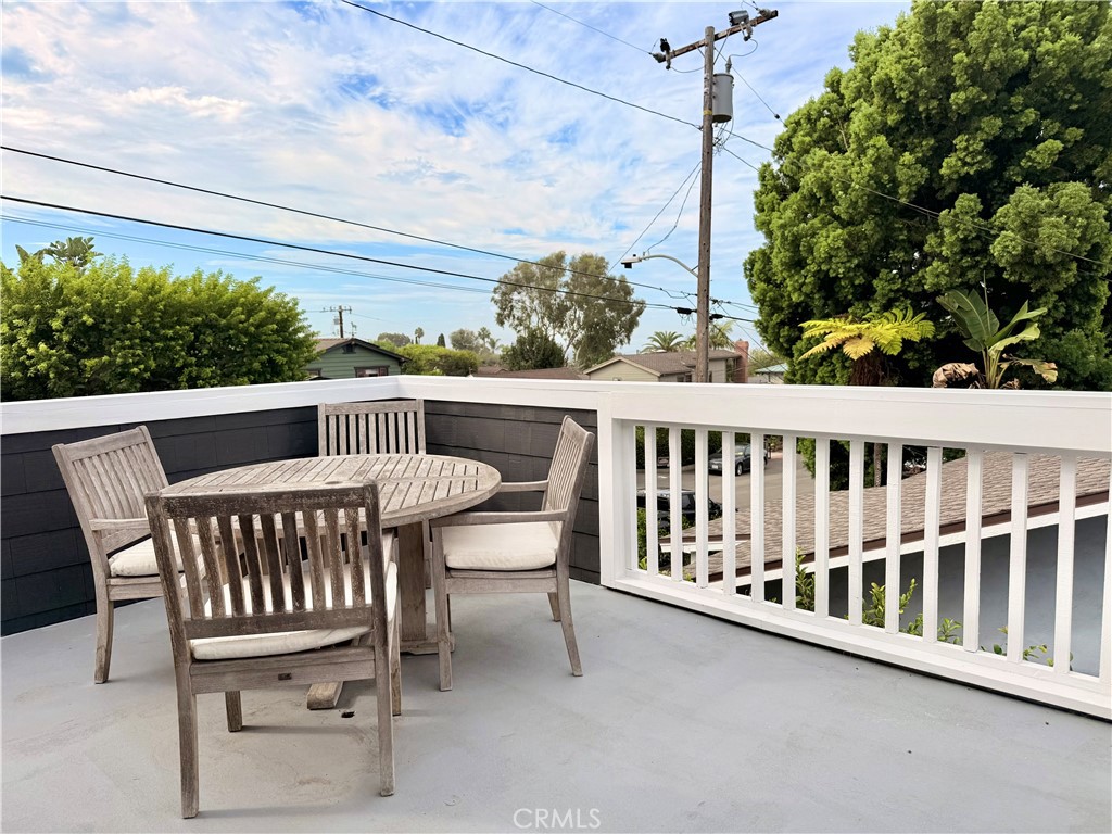 668 Anita Street Property Photo 9