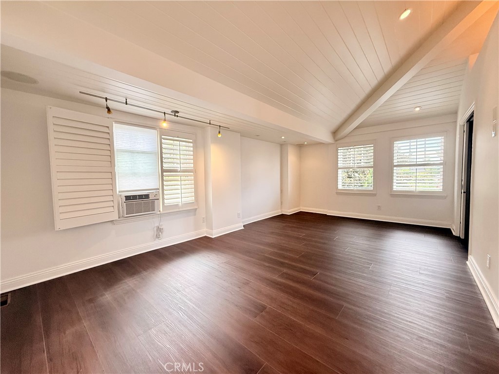 668 Anita Street Property Photo 17