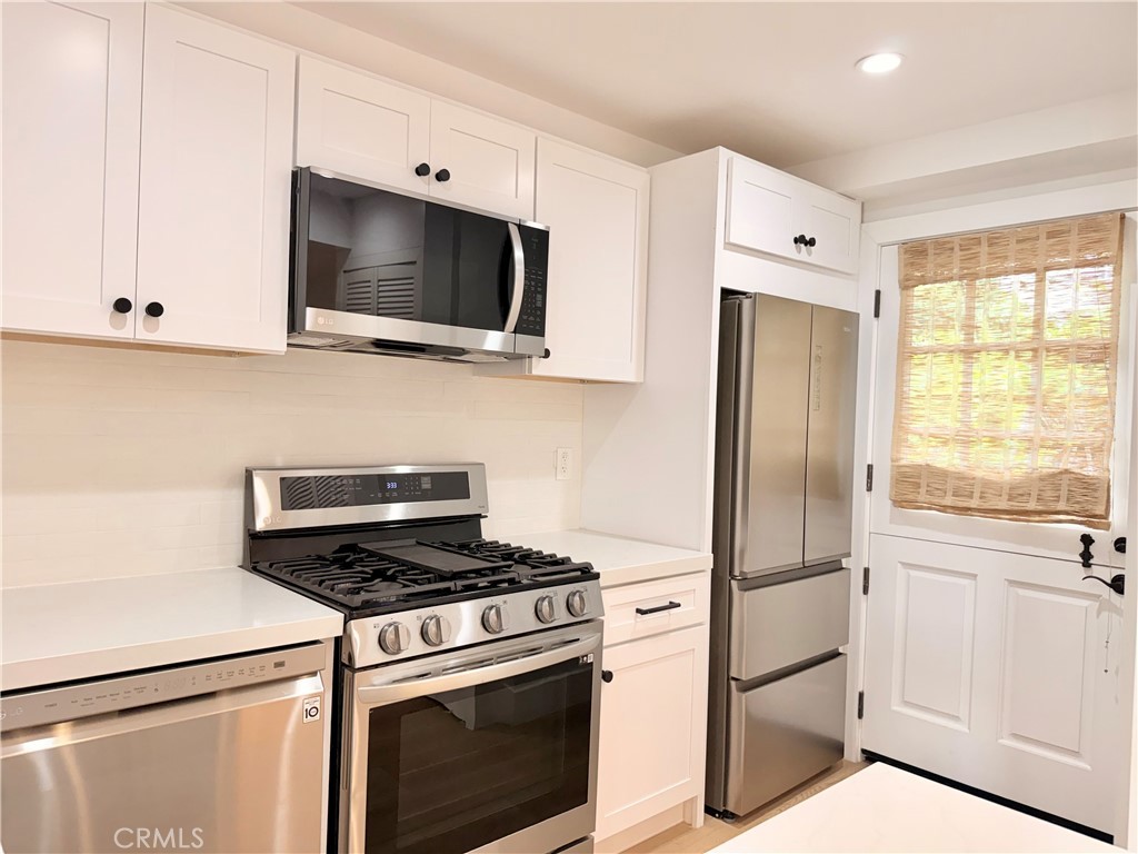 668 Anita Street Property Photo 23