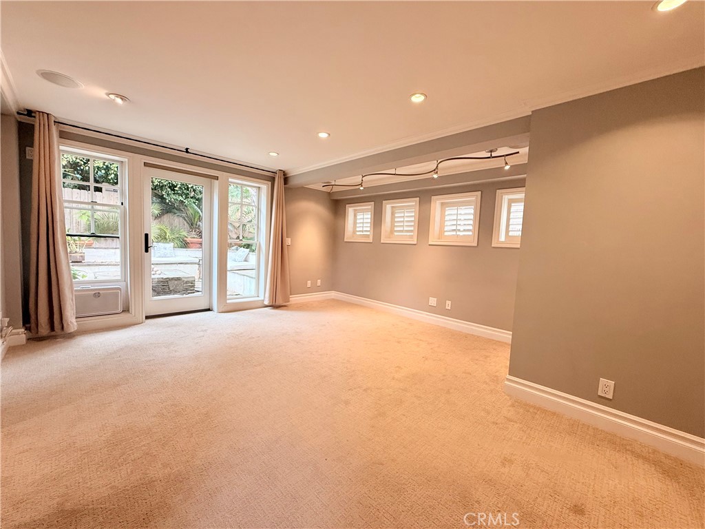 668 Anita Street Property Photo 26