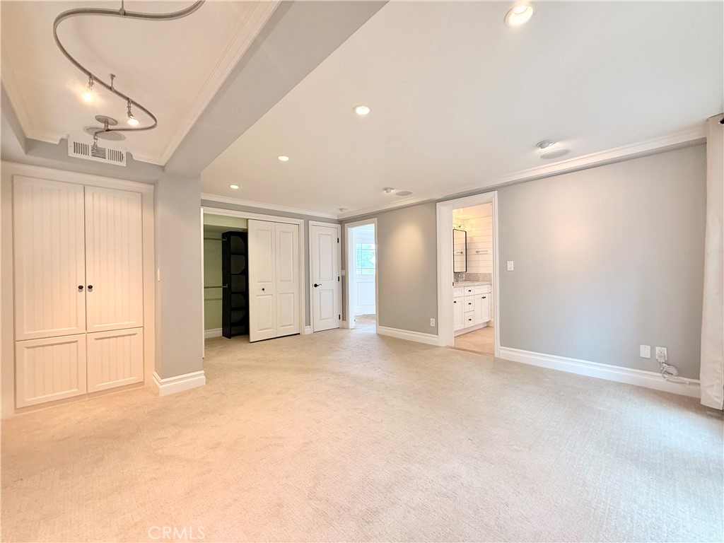 668 Anita Street Property Photo 28