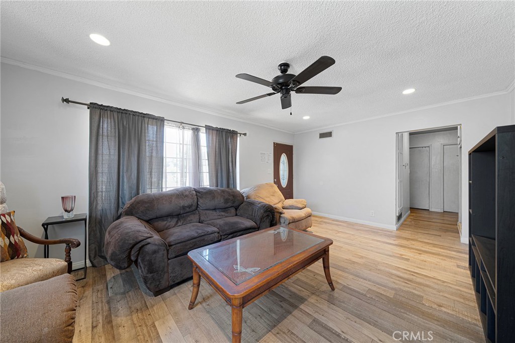 1406 N O Malley Property Photo 4