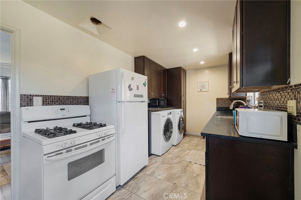 1406 N O Malley Property Photo 6