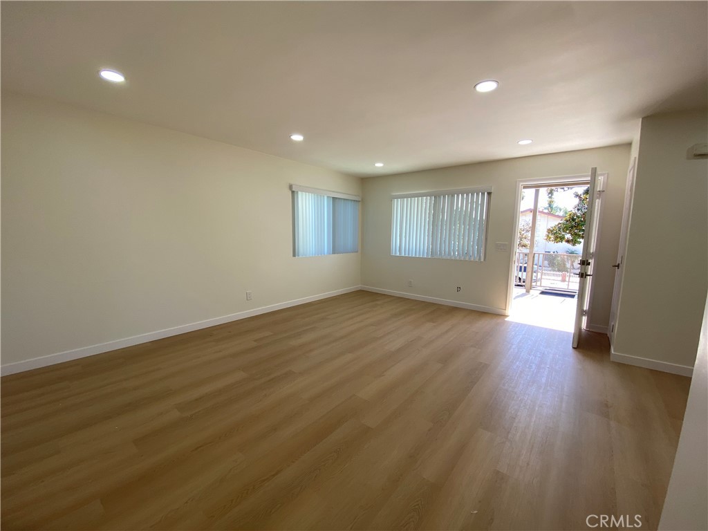 629 Alamo Property Photo 6