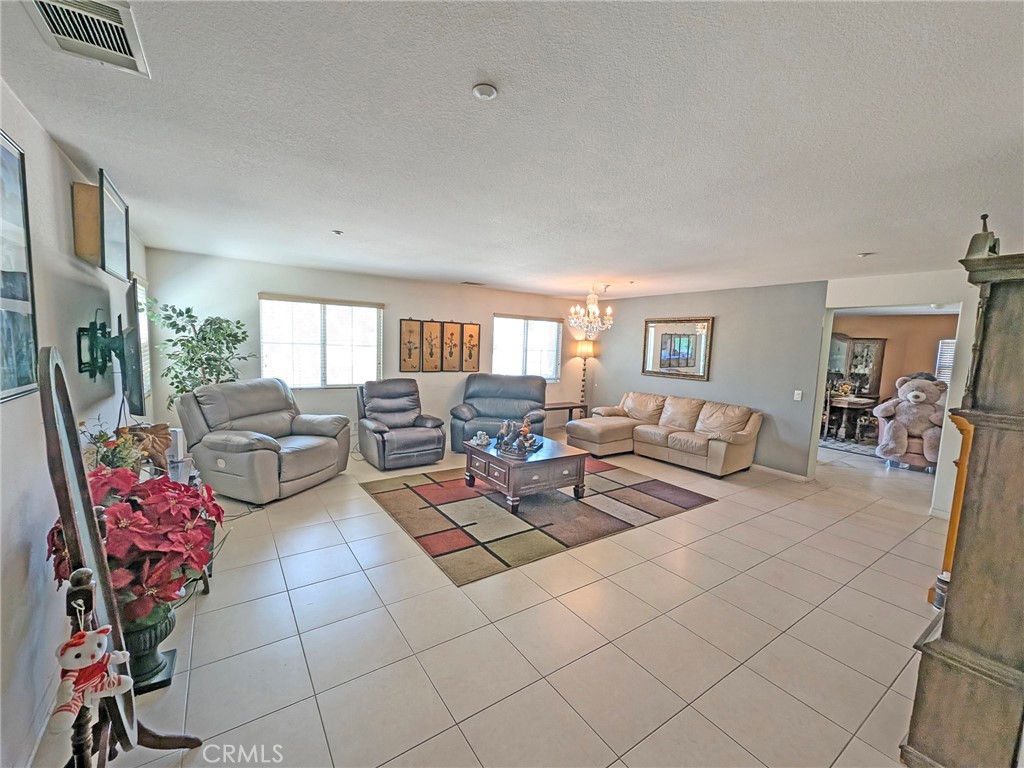 18802 Alderbrook Property Photo 6