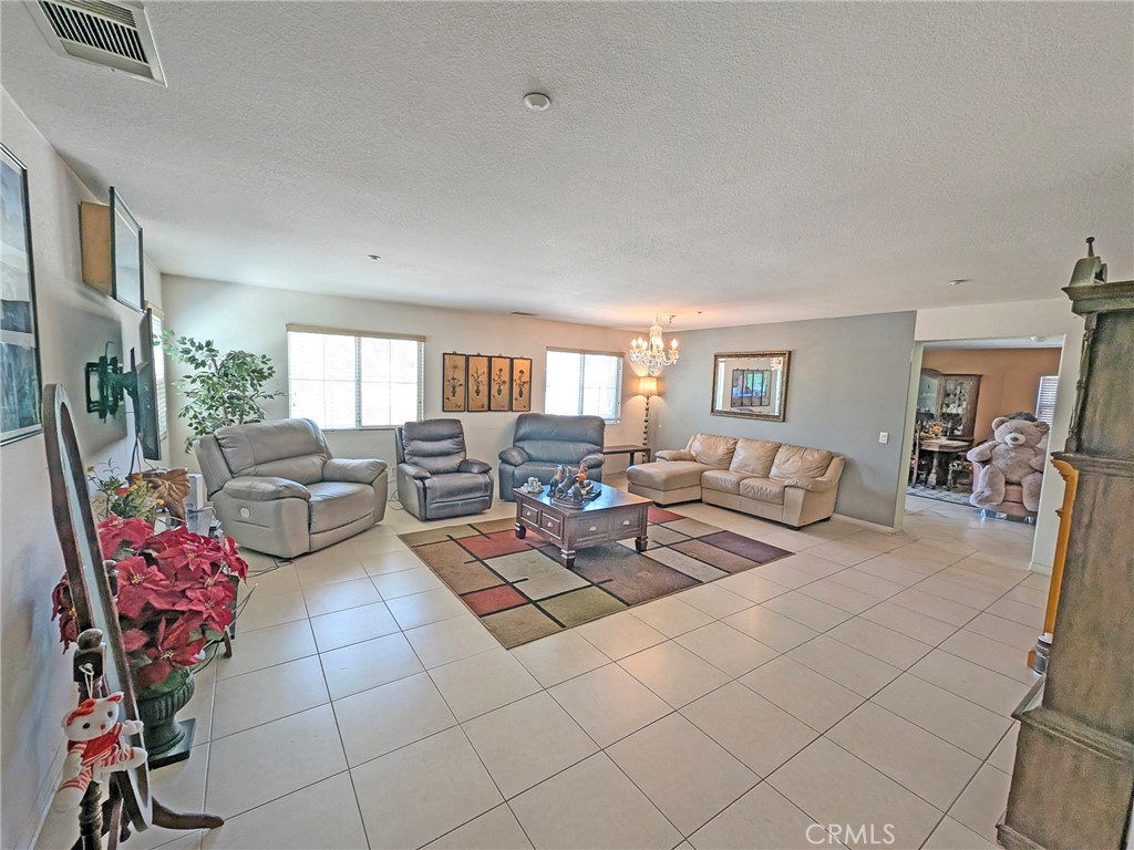 18802 Alderbrook Property Photo 6