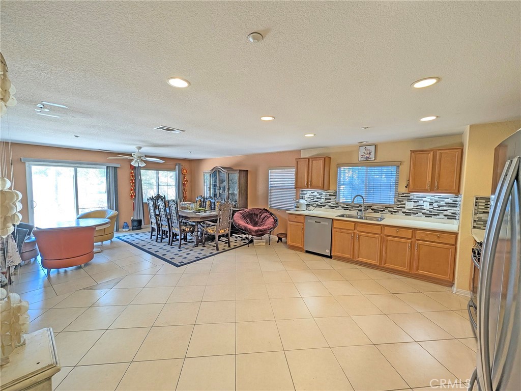 18802 Alderbrook Property Photo 15