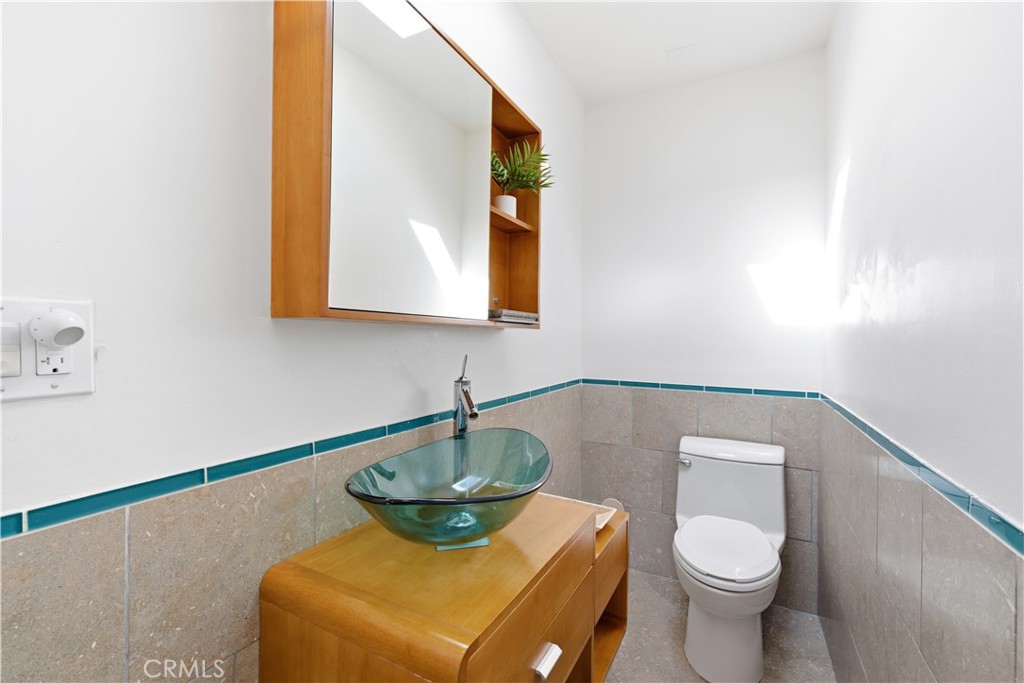 17140 Edgewater Lane Property Photo 11