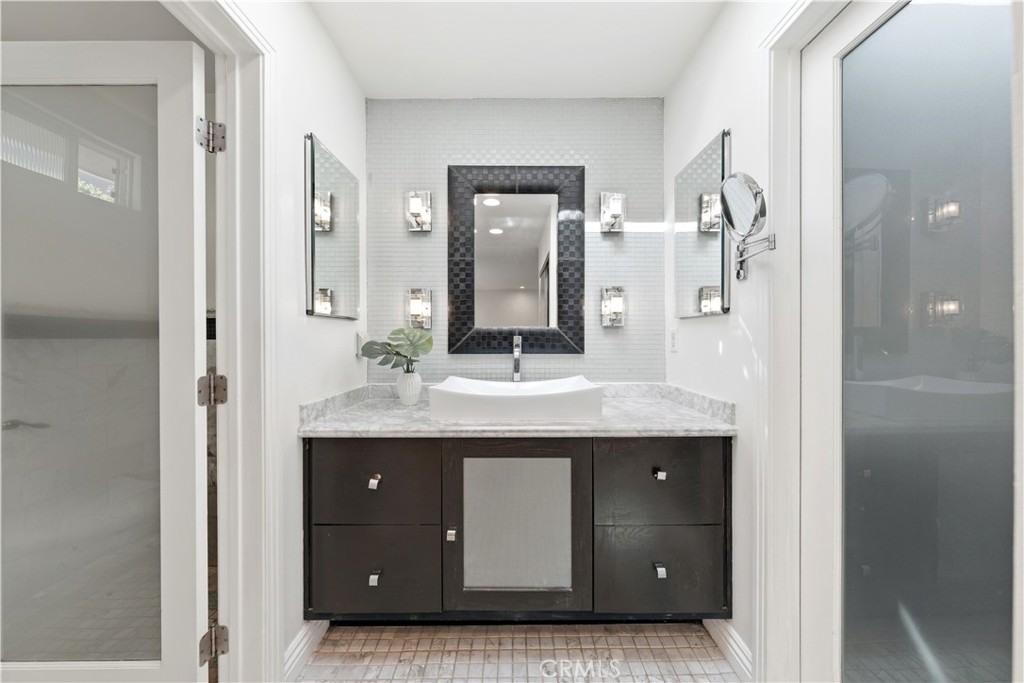 17140 Edgewater Lane Property Photo 33