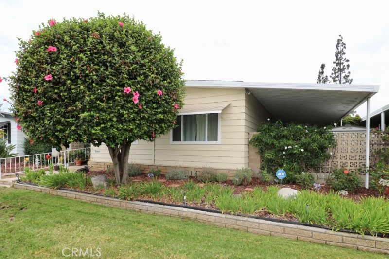 14046 Lake Side Drive 108 Property Photo 6