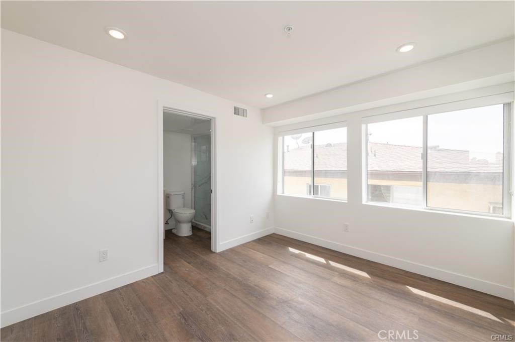 1245 N New Hampshire Ave #9 Property Photo 5