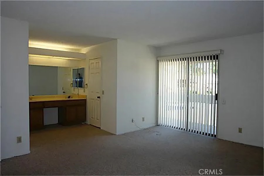 15 Mecklenberg Property Photo 8