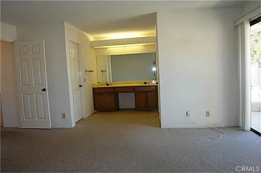 15 Mecklenberg Property Photo 9