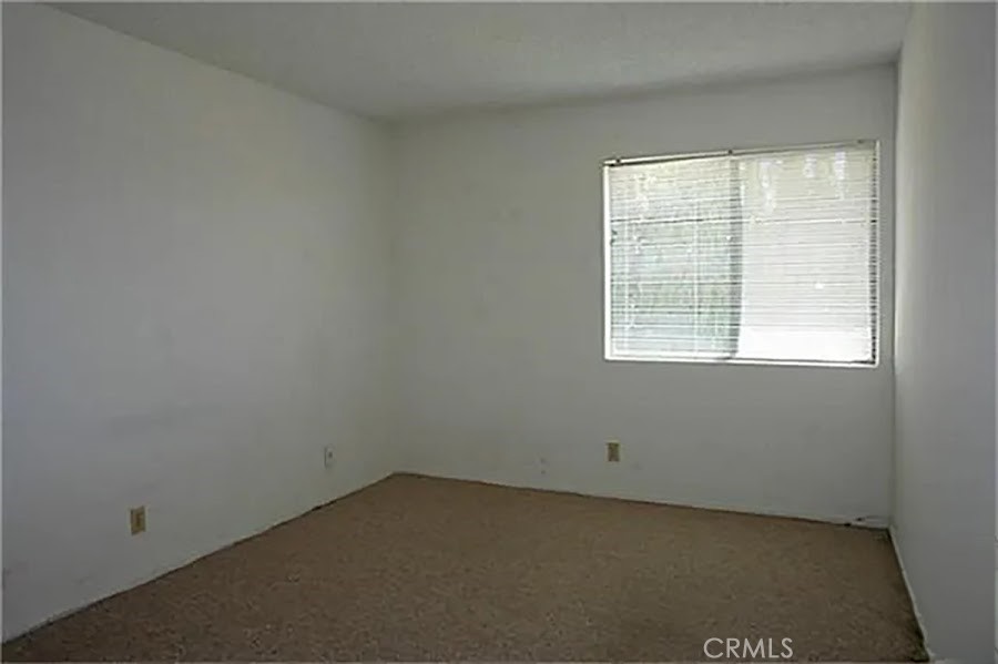 15 Mecklenberg Property Photo 11