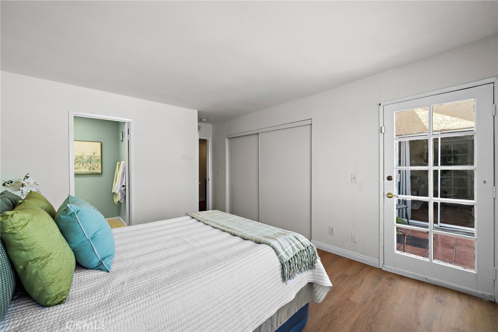 1100 Newport Avenue 404 Property Photo 13
