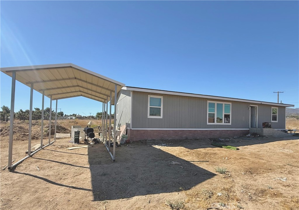 9589 Paramount Property Photo 1