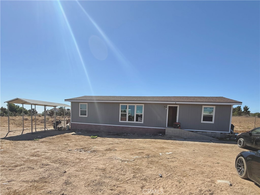 9589 Paramount Property Photo 2