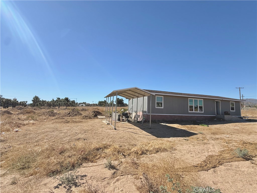 9589 Paramount Property Photo 4