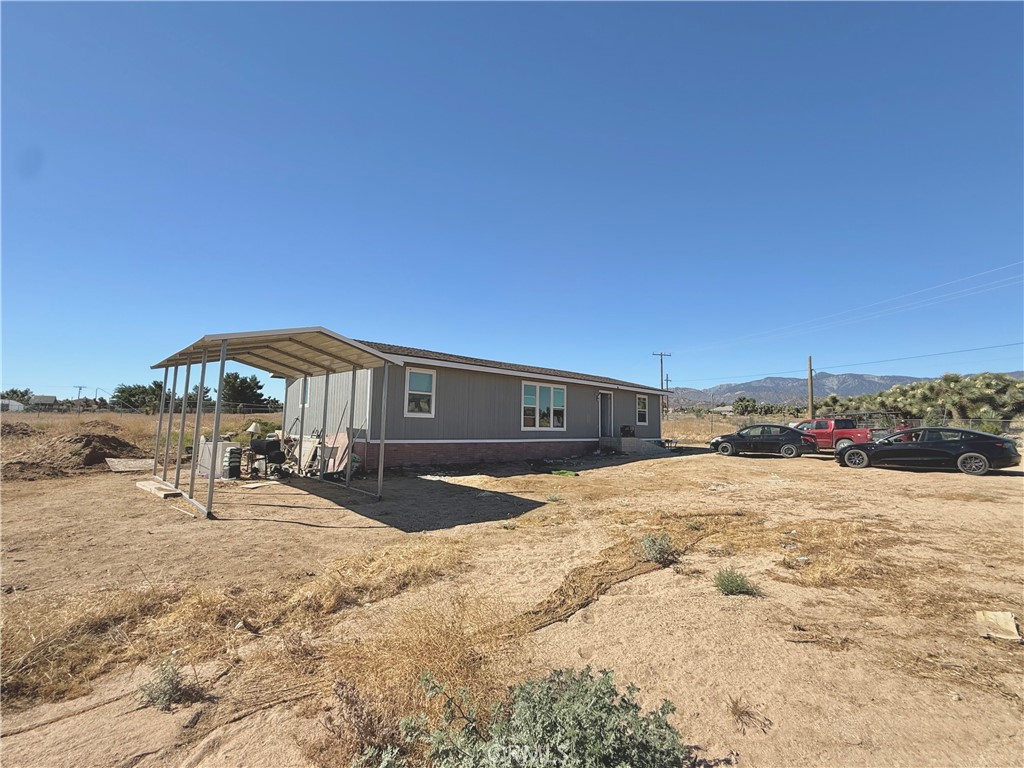 9589 Paramount Property Photo 5