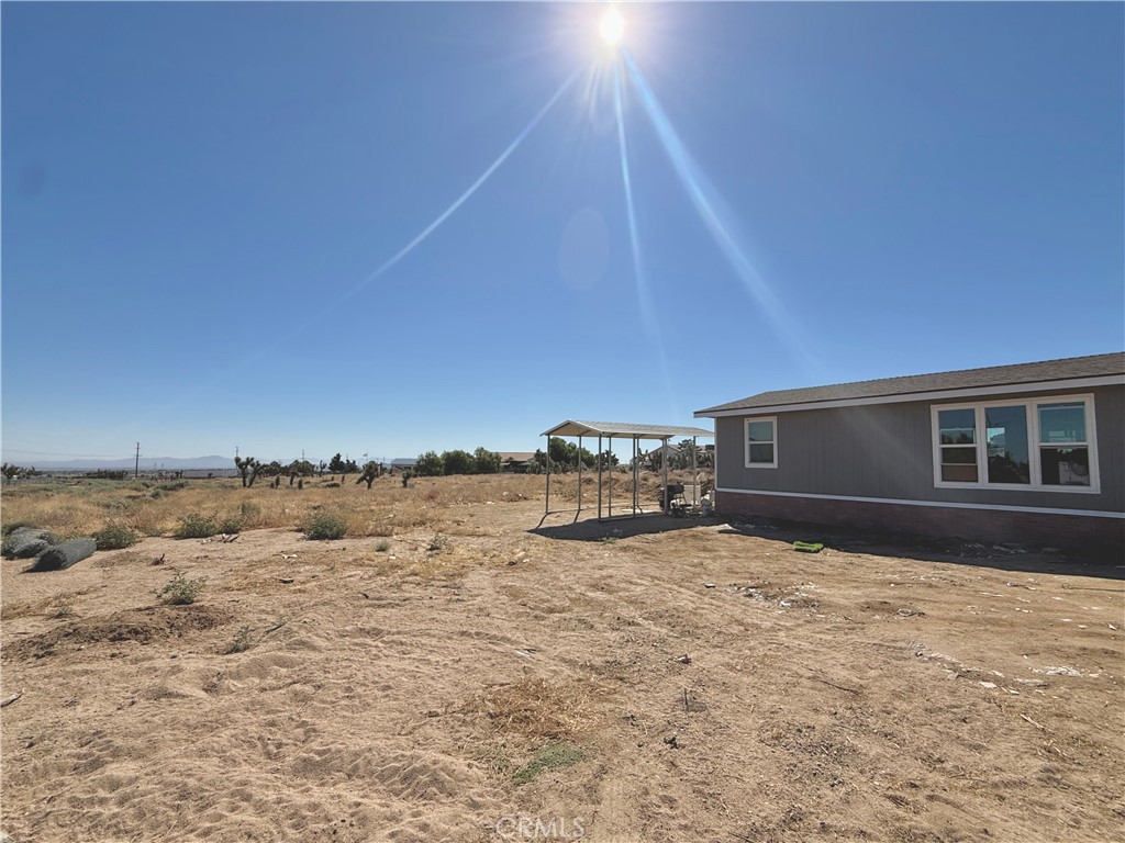 9589 Paramount Property Photo 6