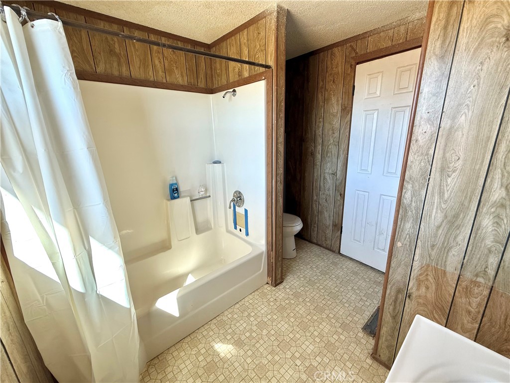 9589 Paramount Property Photo 22