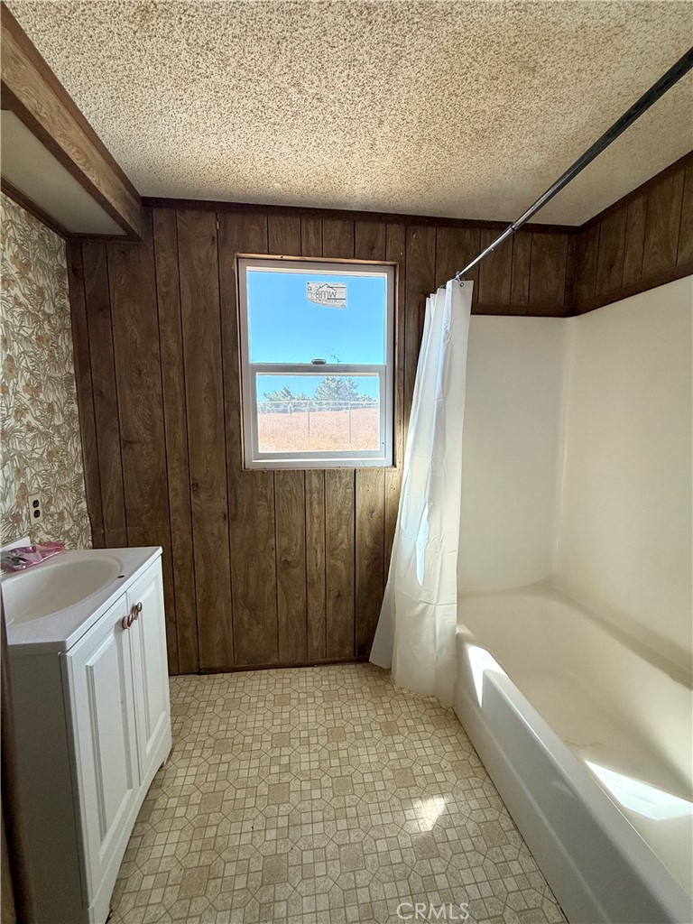 9589 Paramount Property Photo 23