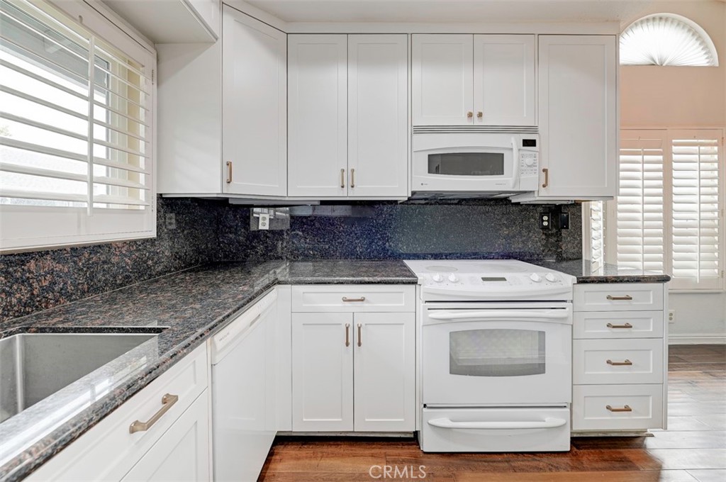 32 Remington Property Photo 12