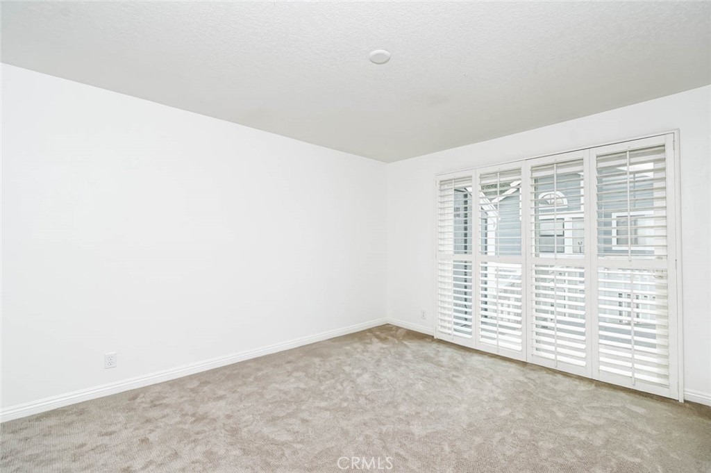 32 Remington Property Photo 16
