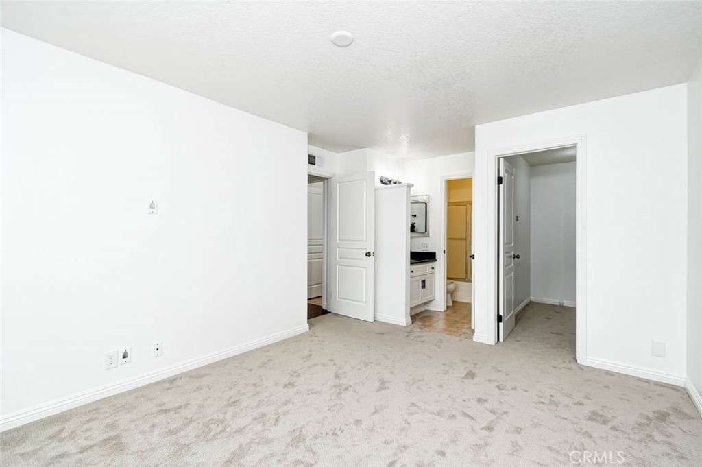32 Remington Property Photo 17