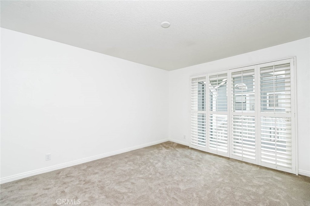 32 Remington Property Photo 20
