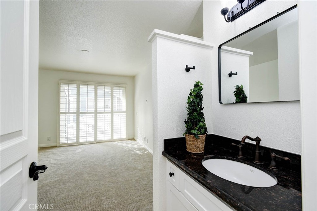 32 Remington Property Photo 23