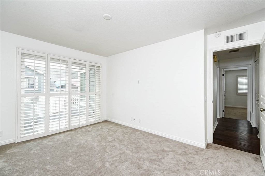 32 Remington Property Photo 23