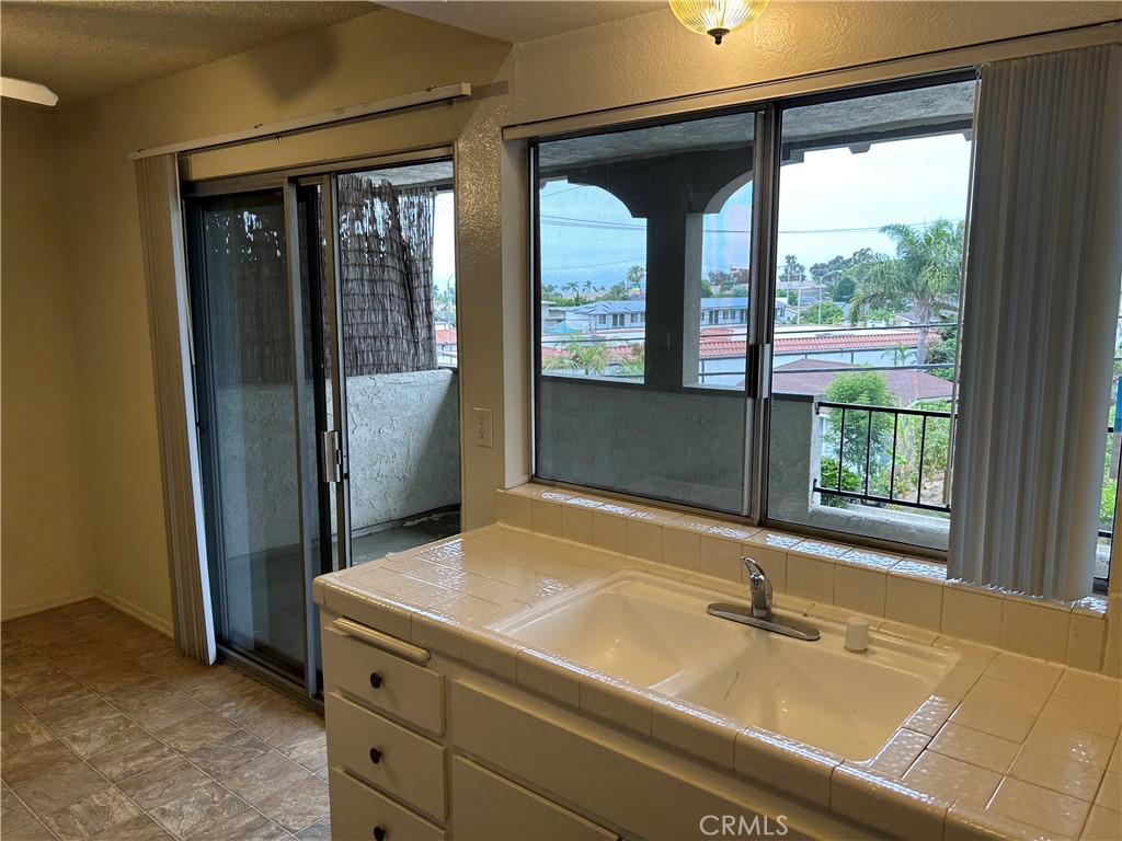 106 E Avenida San Gabriel Property Photo 22